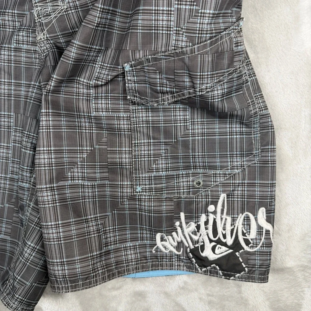 vintage y2k Quiksilver Mens Plaid Board Shorts Grey Blue Cargo‎ Pocket Size 34
